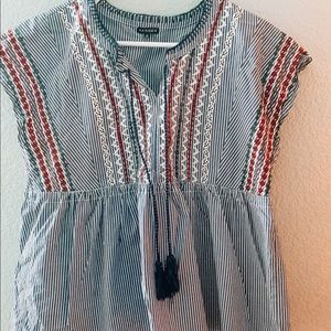 Hannah blouse size small